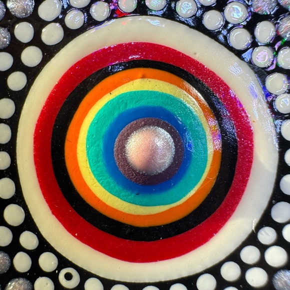 Find the peace in the design mandala canvas rainbow design - Picture 13 of 15